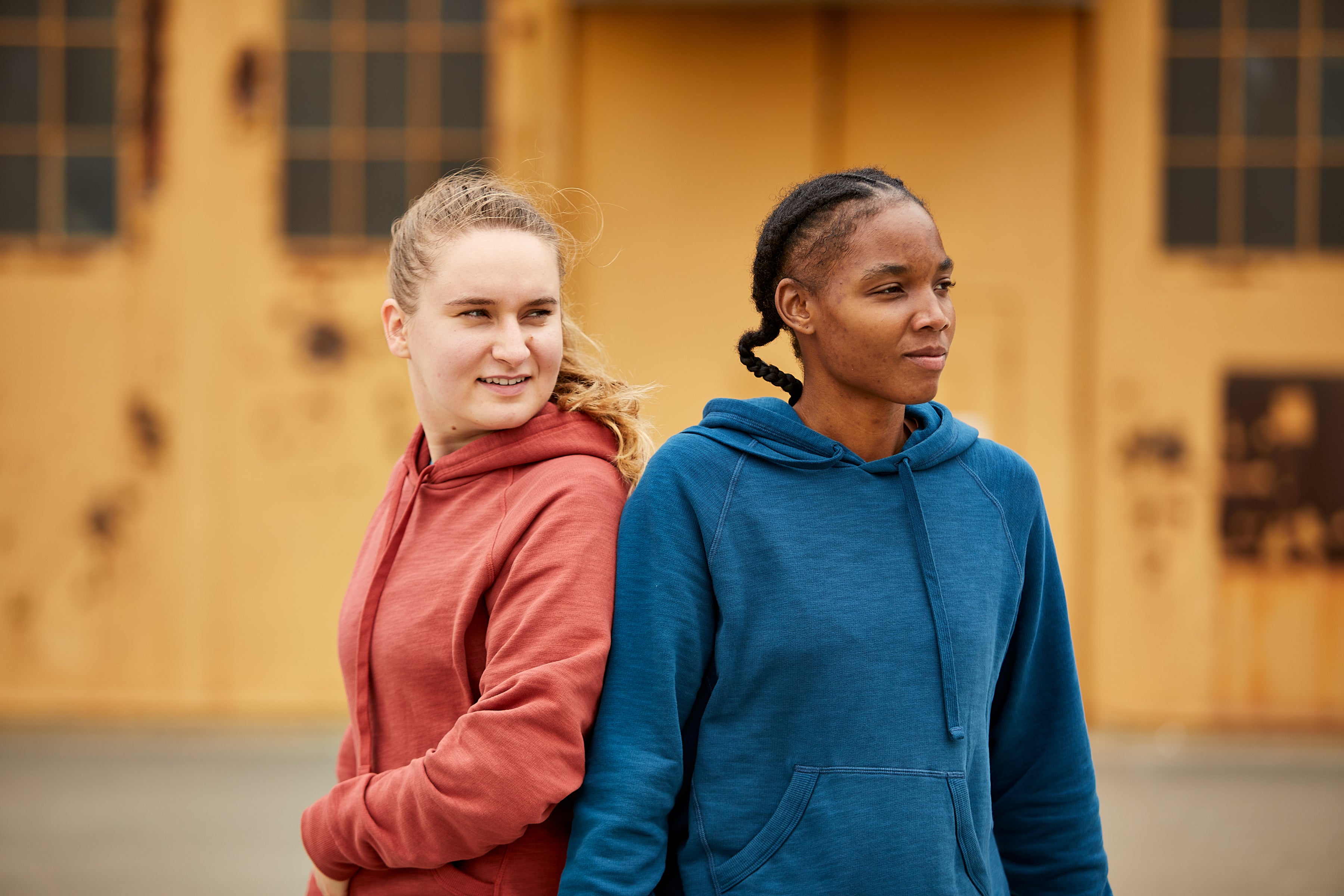 8 Herbal Supplements for Sports Recovery