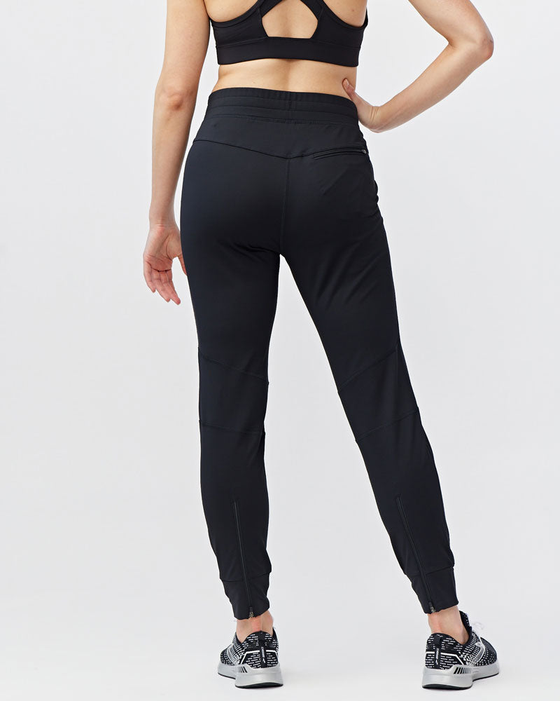 Valia Women's Black Jogger Pants